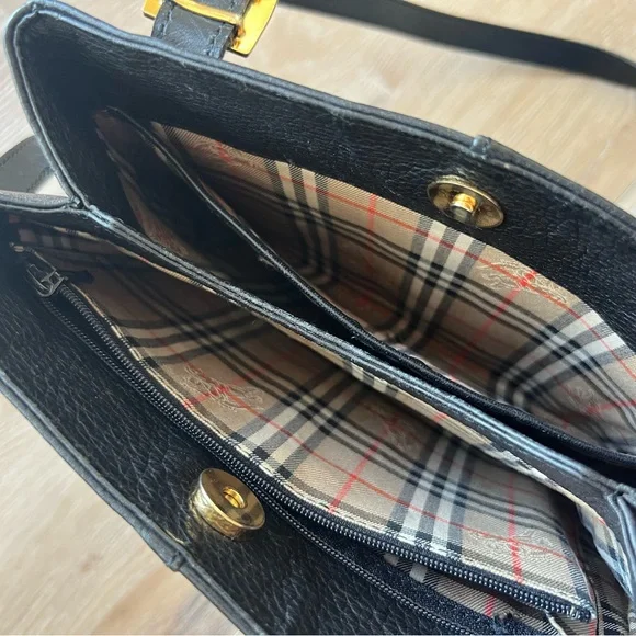 BURBERRY Black Leather Shoulder Bag with Gold Accents and Nova Check interior - Picture 7 of 12